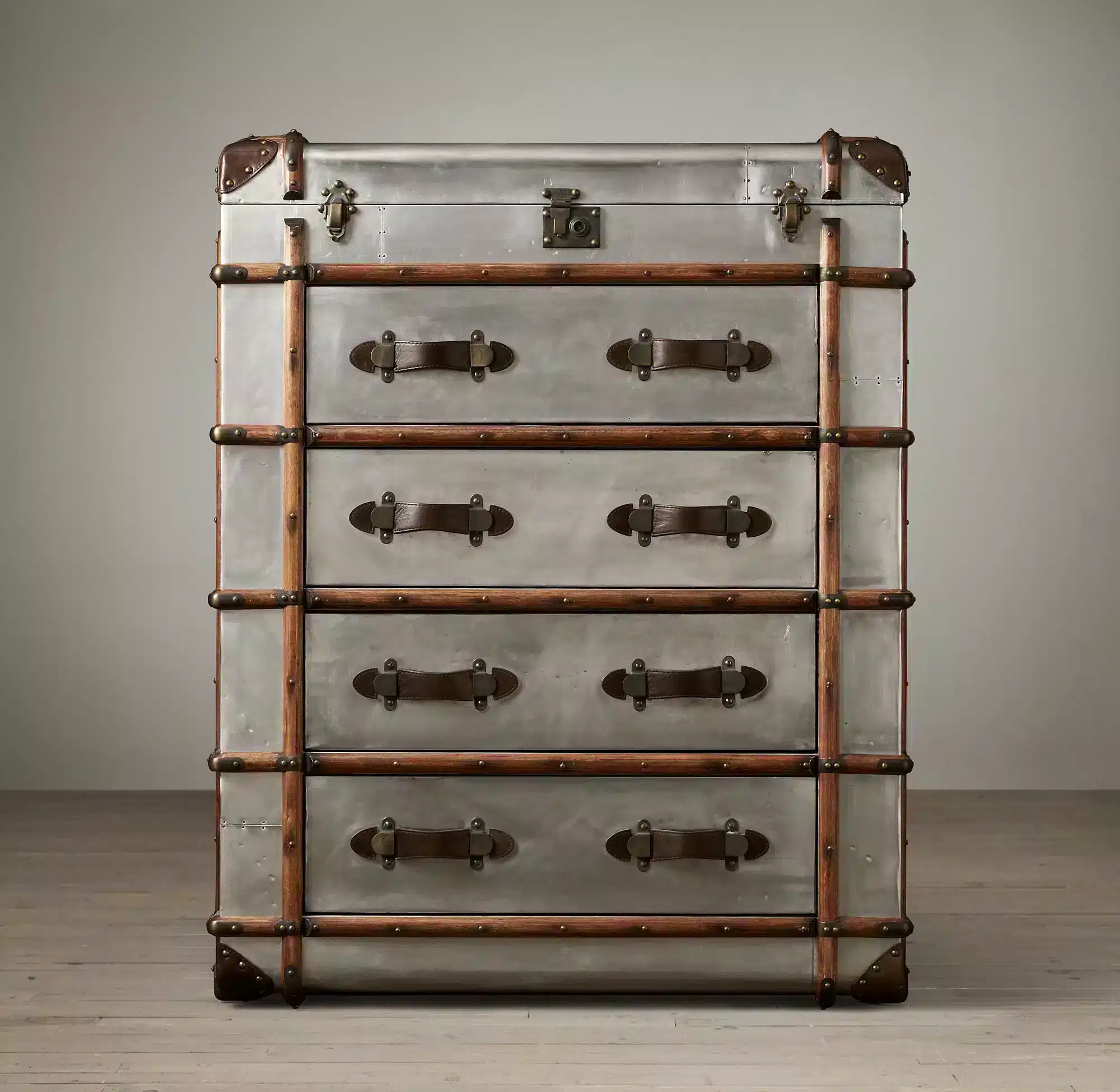 The Richard Trunk chest large is inspired by a worn, custom-made steamer Trunk.