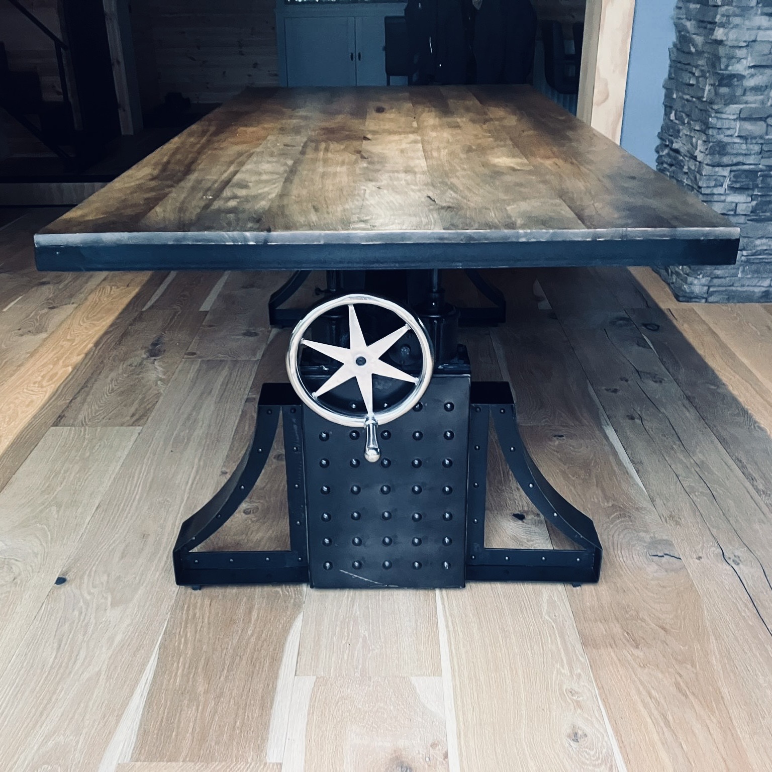 Adjustable table Bronx black