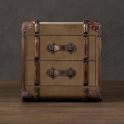 Deze ladekast Trunk is een echte blikvanger met een verhaal uit vervlogen tijden.