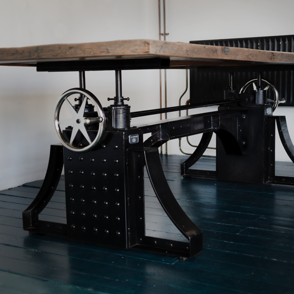 In hoogte verstelbare tafel Rock met Old Truck wood blad